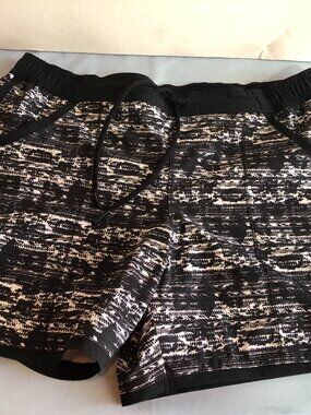 Lands' End Sz 8 Womens Black Athletic Shorts 30" Waist